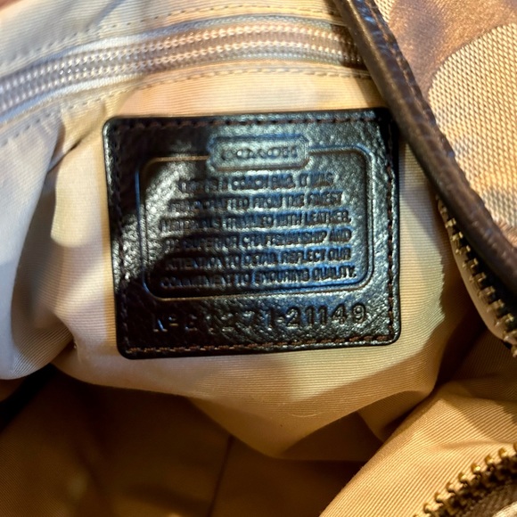 Coach Logo bag - Picture 2 of 6